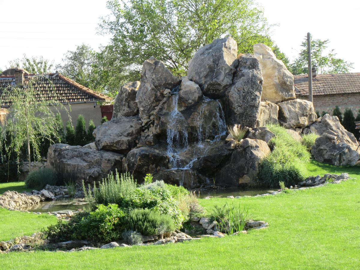 Stara Pliska Complex Hotel Exterior photo