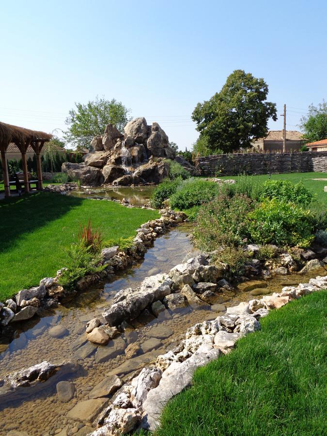 Stara Pliska Complex Hotel Exterior photo